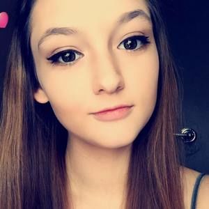 Meet your Posher, Makayla